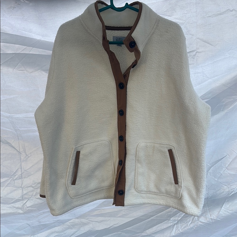Croft & Barrow Cream and Brown Fleece Vest